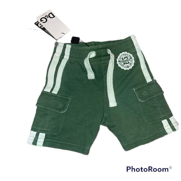 𝅺Authentic Dolce & Gabbana Shorts​​ - Picture 2 of 3